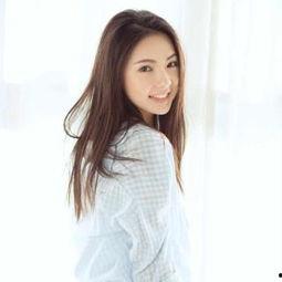 小魔女kiki吃瓜,一场甜蜜的吃瓜盛宴